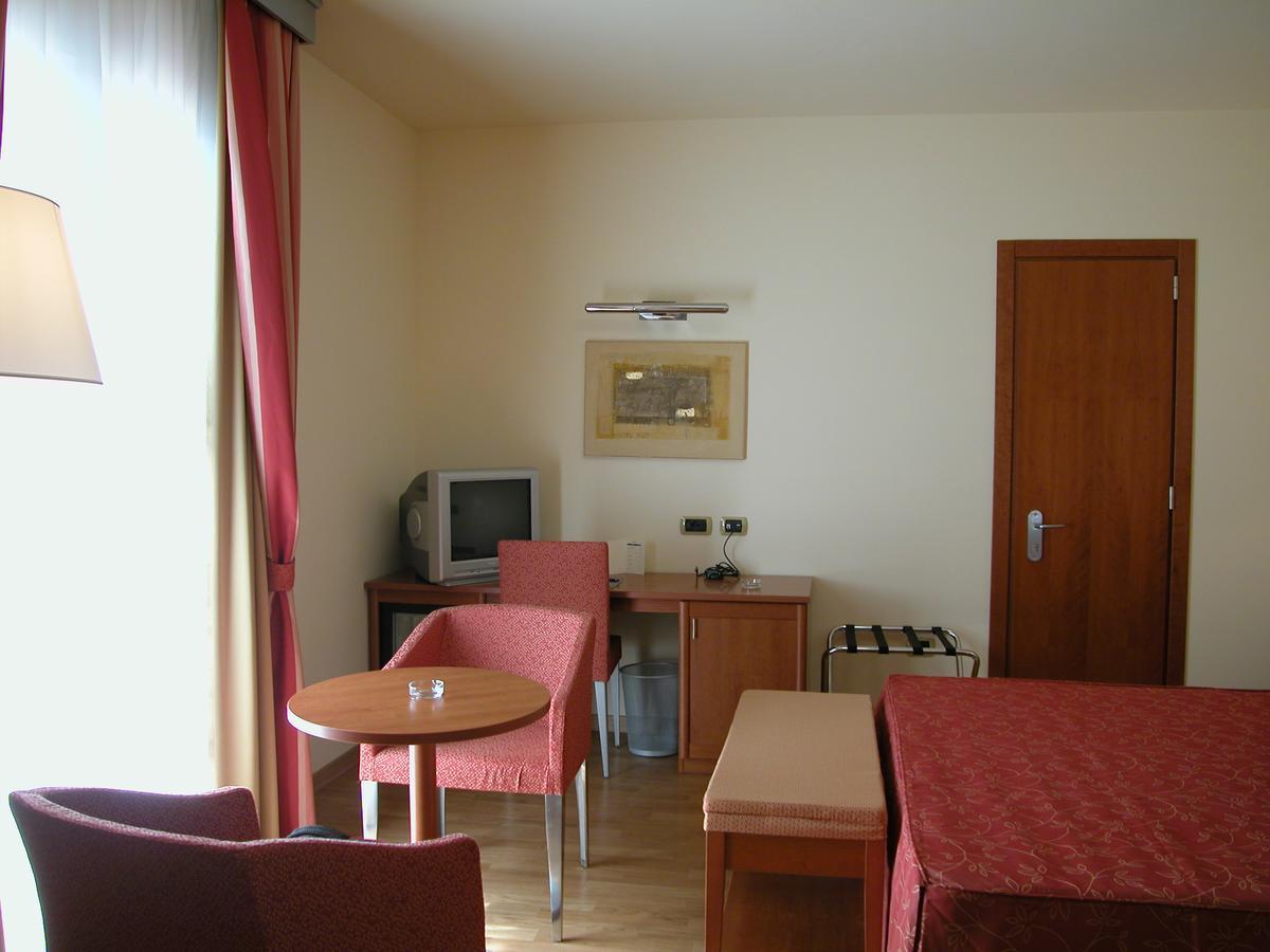 West Florence Campi Bisenzio Buitenkant foto